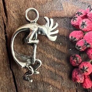 Navajo Hopi Kokopelli 3D Dancer Pendant Masha Sterling  Native American Cham